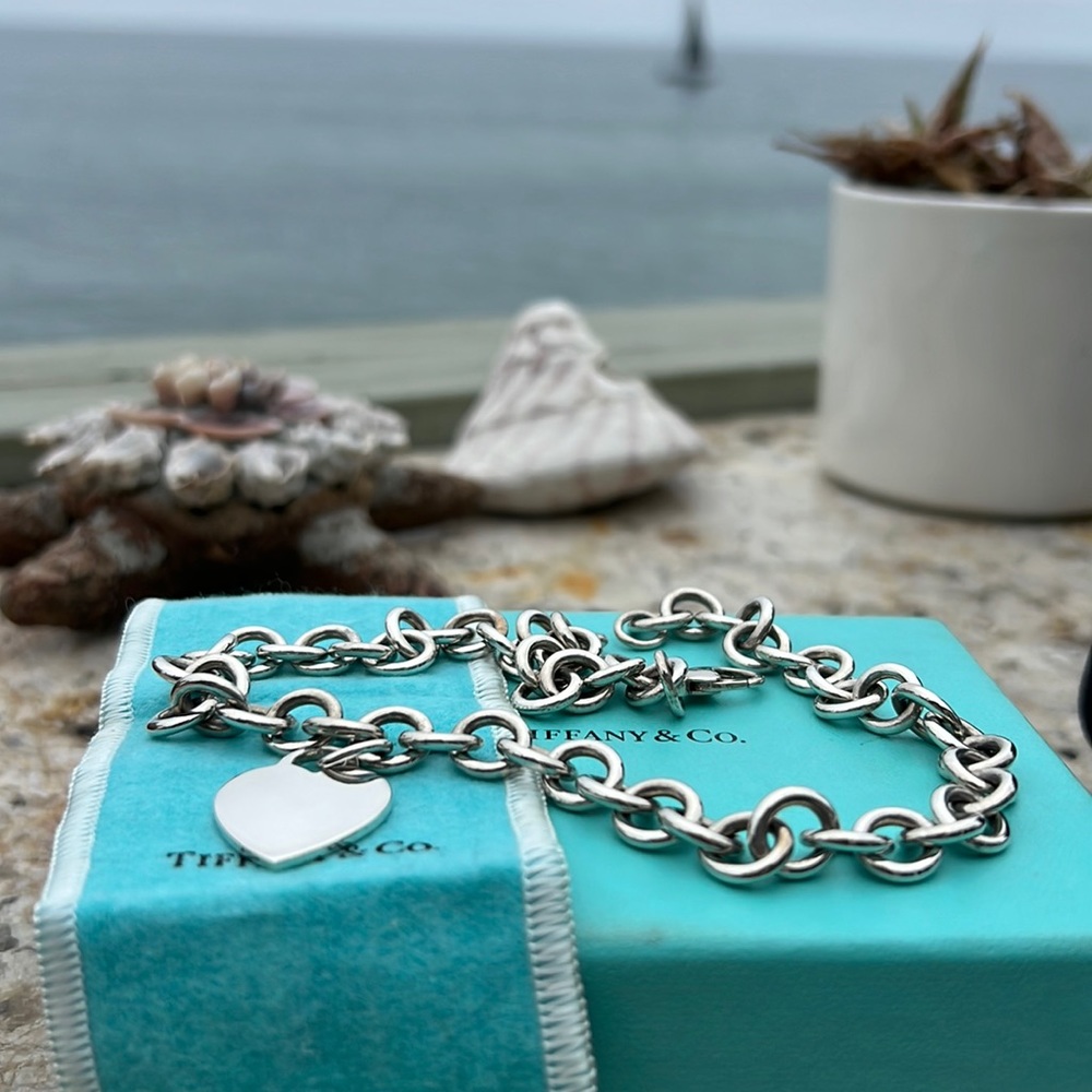 Tiffany and Co. ORIGINAL Heart Tag engravable necklace